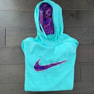 Nike Hoodie Women’s